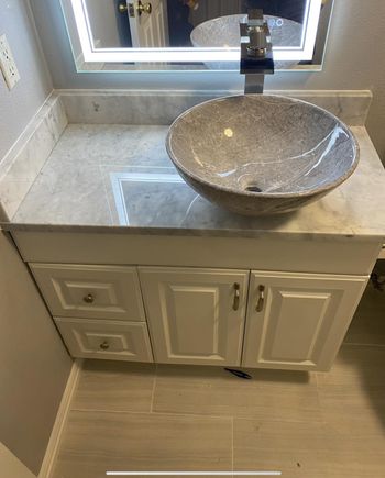 Elegant bathroom vanity countertop