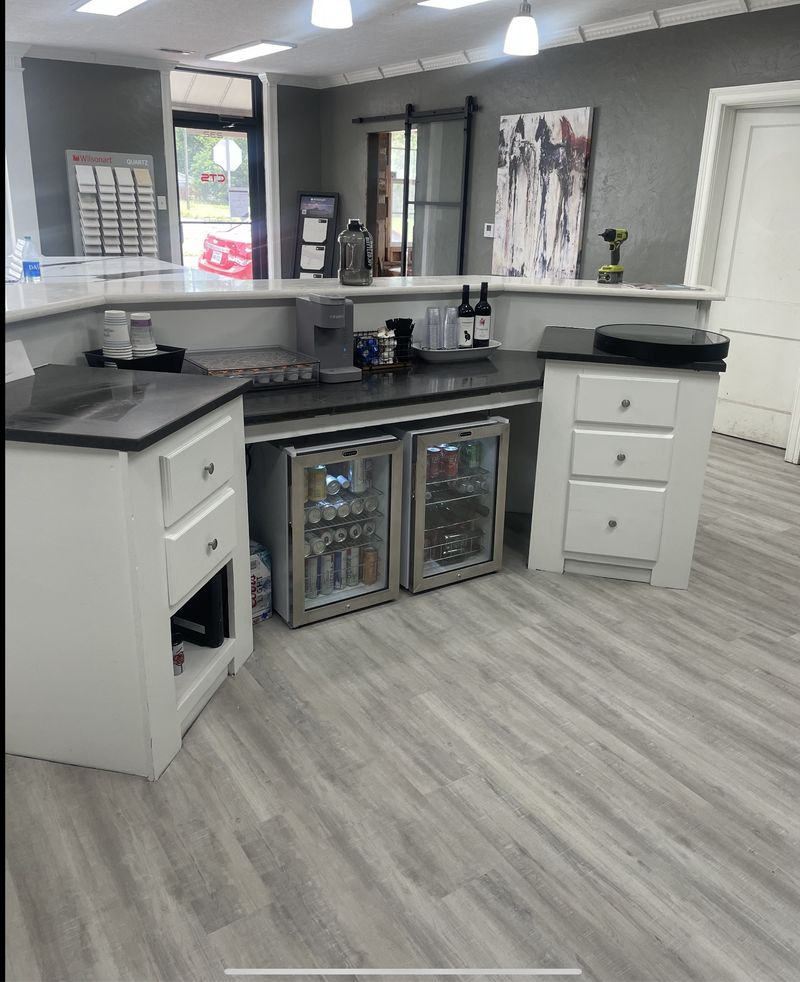 Commercial countertop fabrication facility