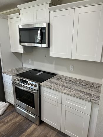 Contemporary kitchen countertop design