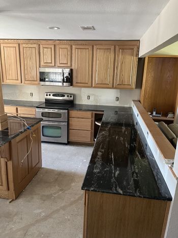 Contemporary kitchen countertop design