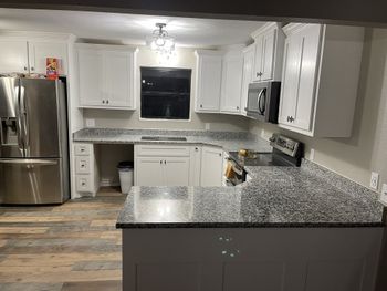 Contemporary kitchen countertop design