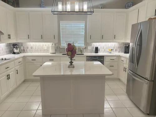 Traditional kitchen countertop