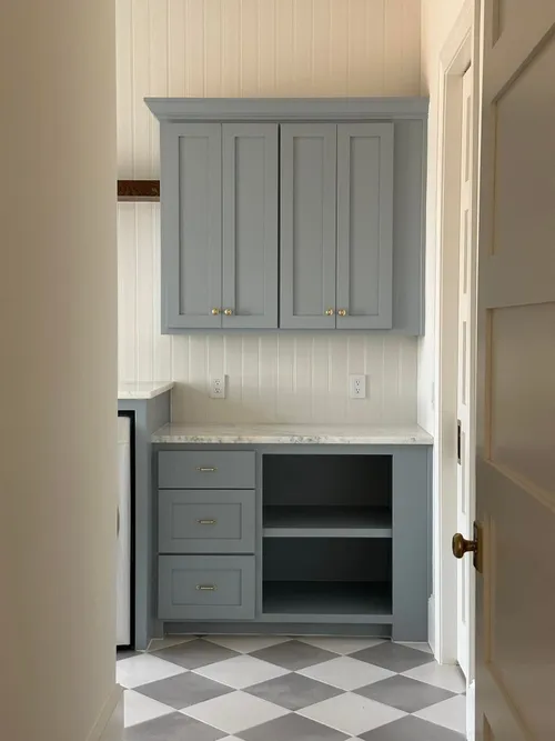 Custom laundry room design